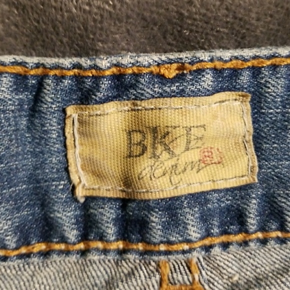 Bke capris - Picture 3 of 4